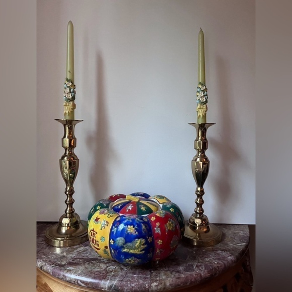 Vintage Chinese family pumpkin jar